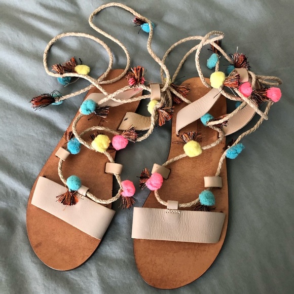 Zara Girls Pom Pom Sandals - size 3.5 - Picture 2 of 5